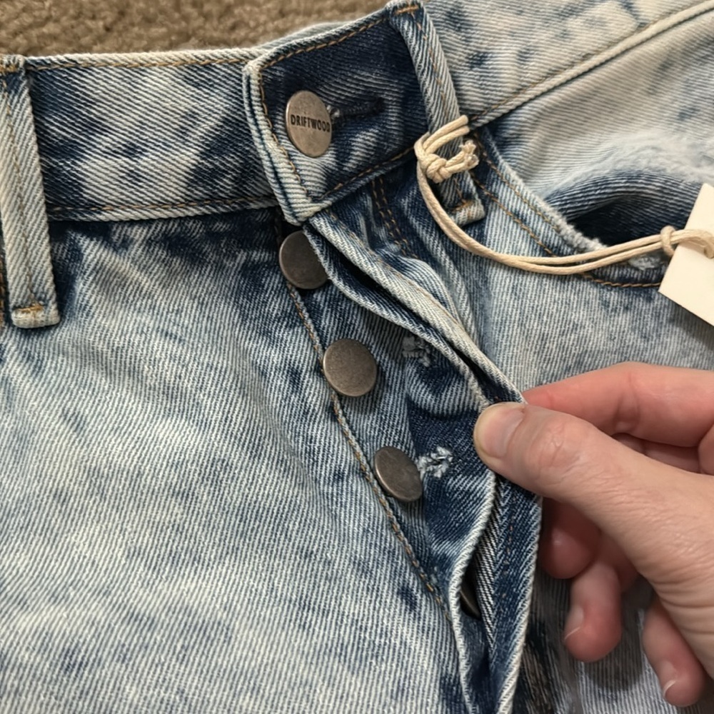 Driftwood Goldie Frayed Hem High Rise Acid Wash Denim Shorts - Picture 5 of 6